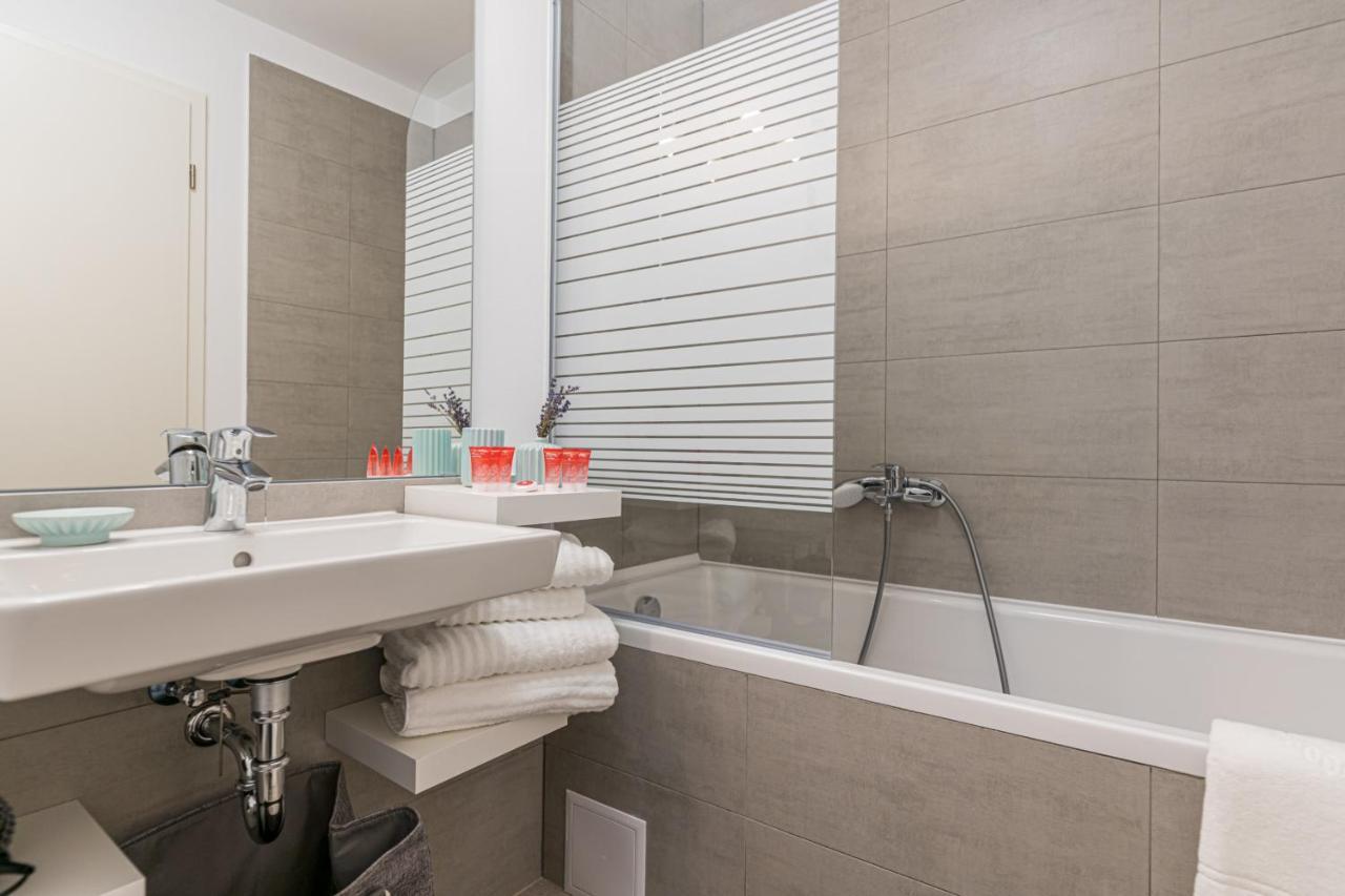 Rentforcomfort Apartment Ella 2 Брашов Екстериор снимка
